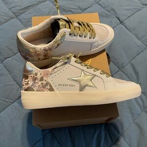 BRAND NEW Vintage Havana Gold Snake Sneaker